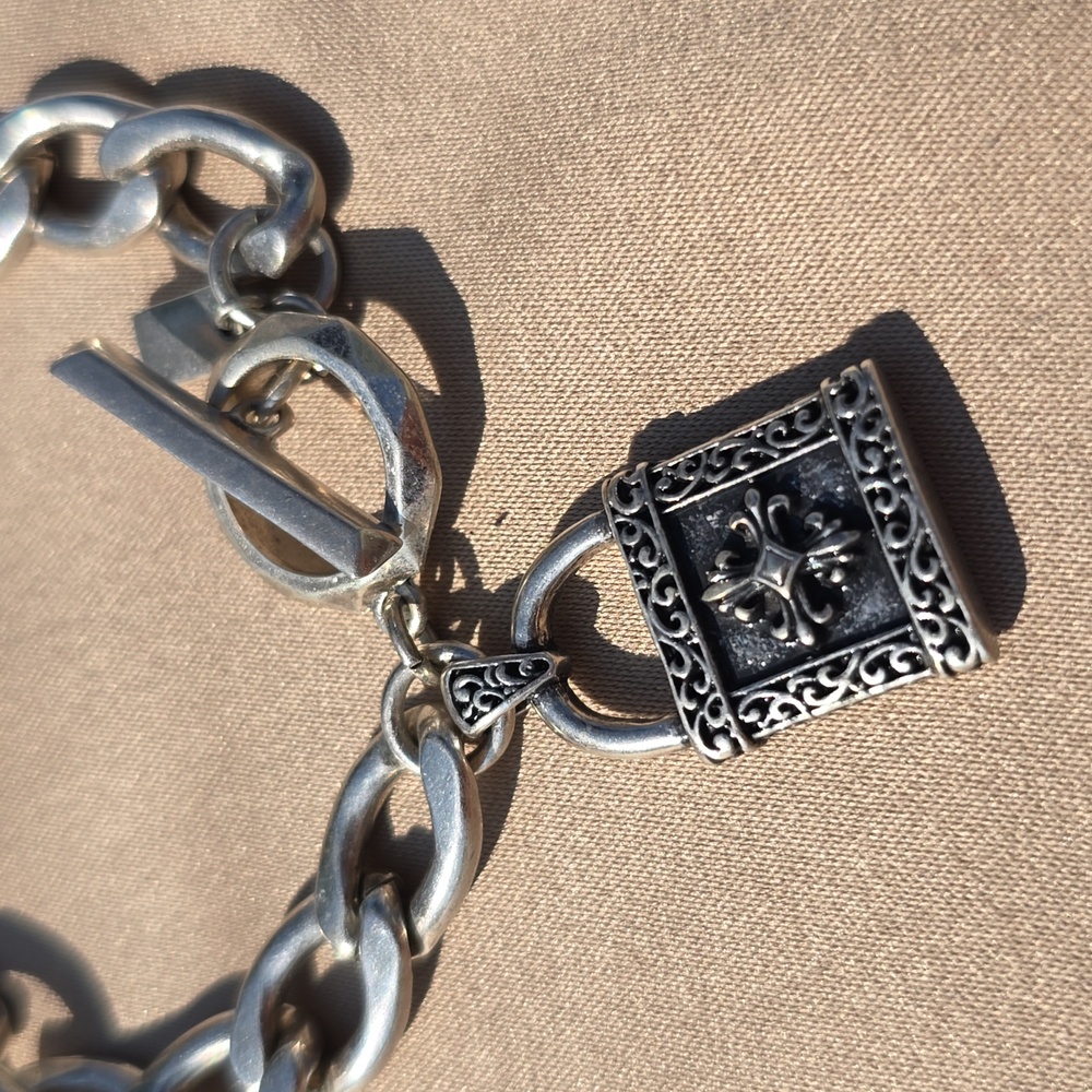 Stigma bracelet